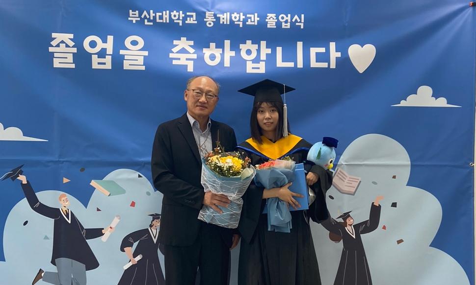 후샤징(2022.08) 대학원(석사) 졸업식